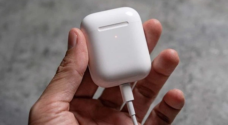 Lưu ý khi sạc AirPods