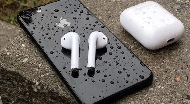 AirPods bị rơi, va đập hoặc ngâm trong nước: