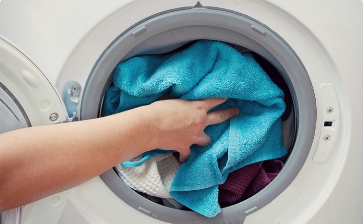 Máy giặt làm kẹt quần áo