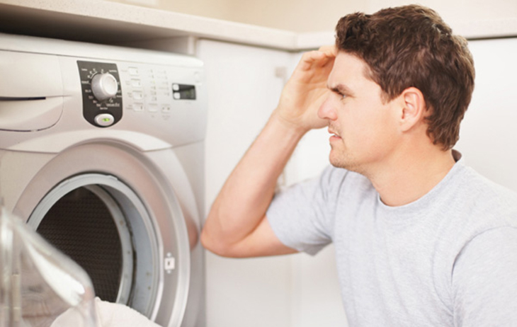 Máy giặt bị lệch tâm? Nguyên nhân, tác hại và cách khắc phục