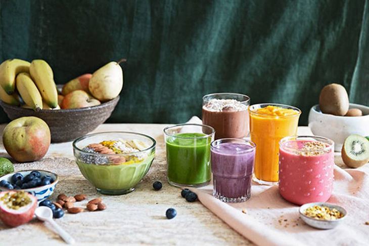 Fügen Sie Kokosöl zu Smoothies hinzu