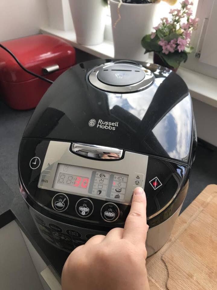 Nồi cơm điện đa năng Russell Hobbs sang trọng