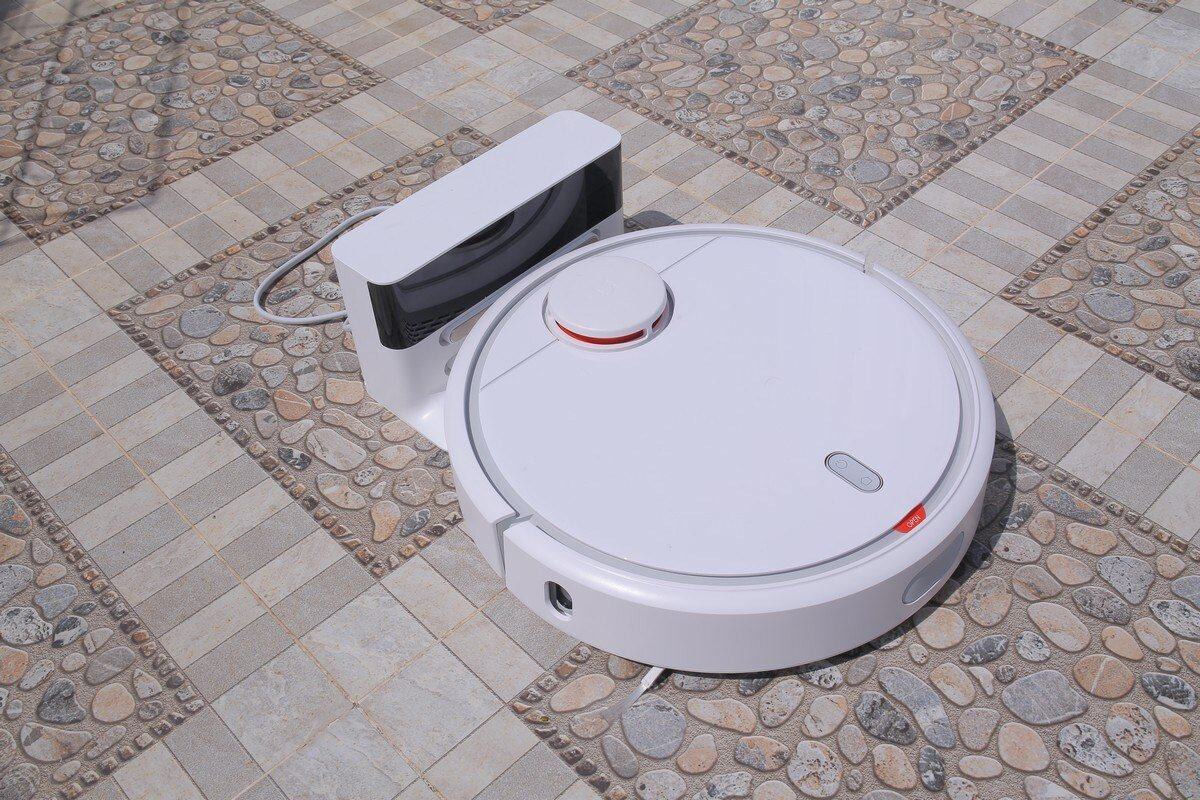 Review có nên mua robot hút bụi Xiaomi Mi Vacuum không?