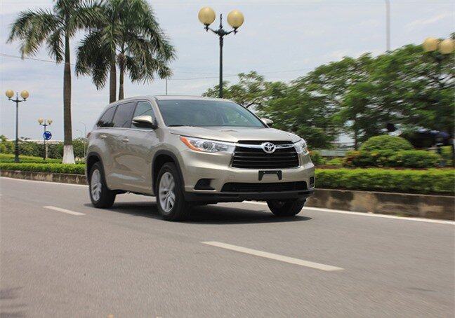 Cận cảnh Toyota Highlander 2014 nhập khẩu