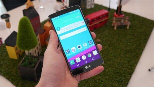 So sánh điện thoại LG G4 và BlackBerry Priv