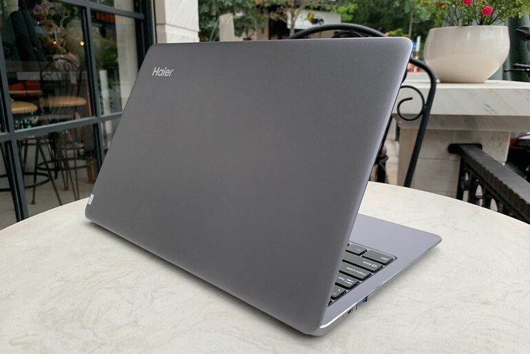 Review laptop Haier S1: “tân binh” đỏm dáng của làng laptop Việt