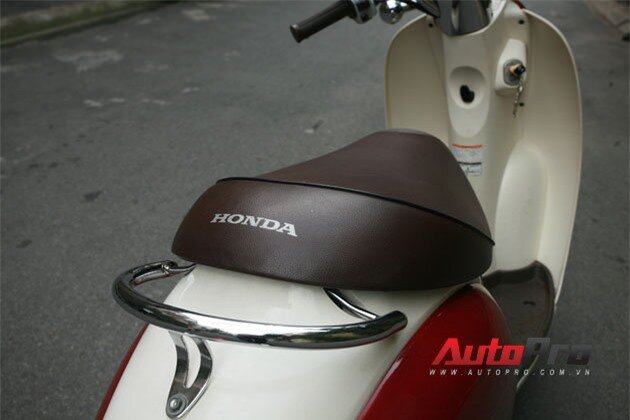 Honda Crea Scoopy 50cc: Chiếc xe tay ga lý tưởng ở phố 10