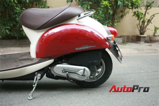 Honda Crea Scoopy 50cc: Chiếc xe tay ga lý tưởng ở thị trấn 12