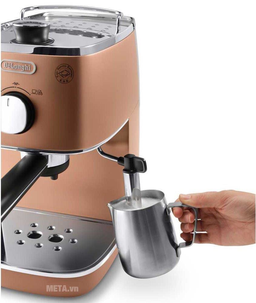 Máy pha cà phê cơ Delonghi tiết kiệm thời gian