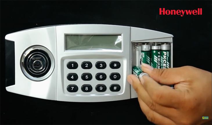 Hướng dẫn cách đổi mật khẩu trên két sắt Honeywell