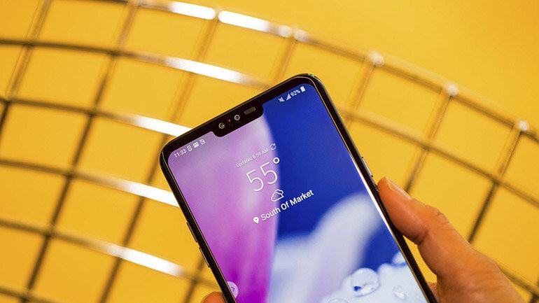 Đánh giá LG V40 ThinQ: Điện thoại tốt nhưng giá thì không