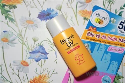 Review kem chống nắng giá rẻ Biore UV Perfect Block Milk Moisture SPF 50+ PA+++ dành cho da khô