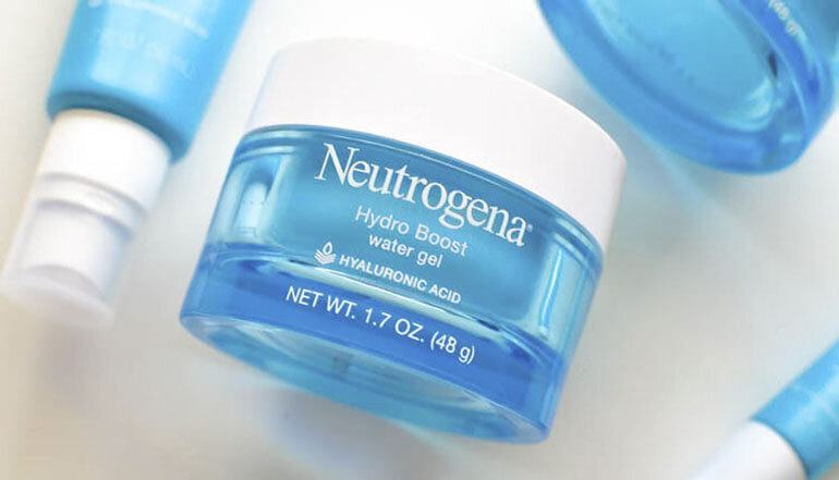 Kem dưỡng ẩm da mặt Neutrogena cung cấp độ ẩm tuyệt đối cho da, giúp da mềm mại, mịn màng suốt nhiều giờ liền.