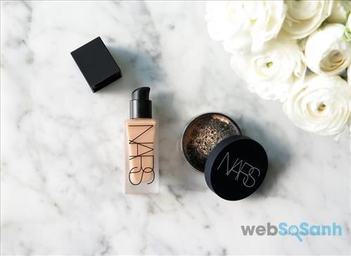 Nars All Day Luminous Weightless Foundation 