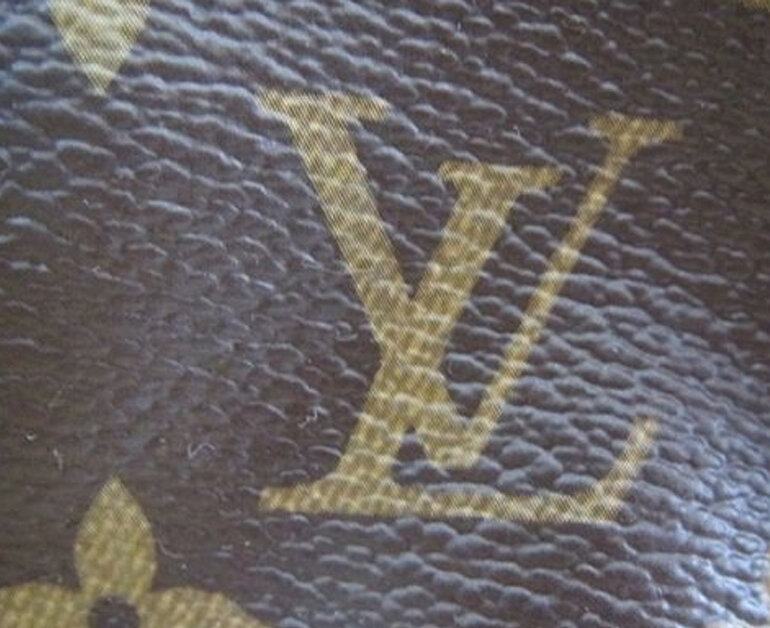 Kiểm tra màu sắc của Louis Vuitton