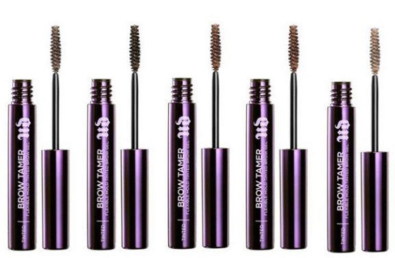 Brow Tamer Flex Hold Tinted Brow Gel của Urban Decay với giá 20 đô la