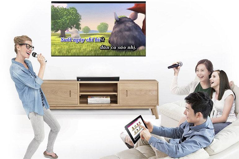 Hát karaoke thật đơn giản trên smart tivi – Bạn đã thử chưa ?