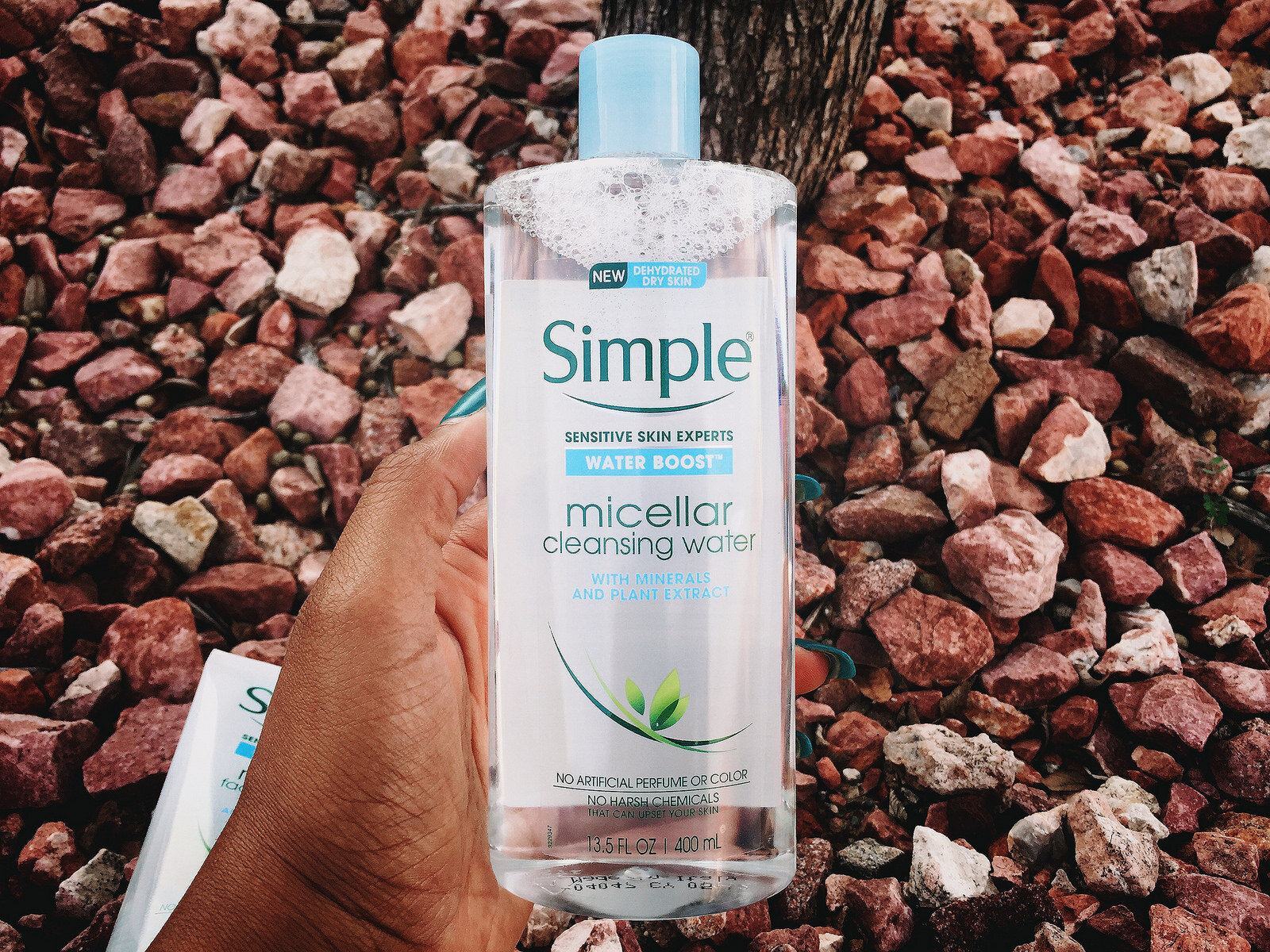 Review nước tẩy trang siêu cấp ẩm Simple Water Boost Micellar Water