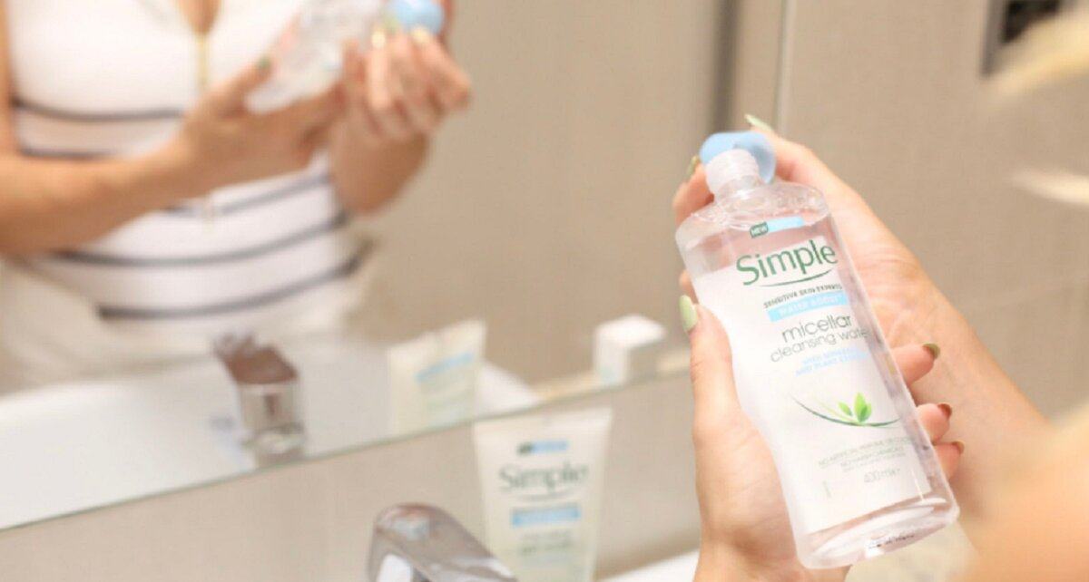 Khả năng tẩy trang của Simple Water Boost Micellar Water khá ổn