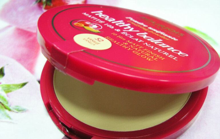 Review đánh giá Bourjois Healthy Balance Unifying Powder Vanille 52 – Phấn phủ dạng nén kiềm dầu tốt giúp lớp trang điểm bền màu suốt nhiều giờ