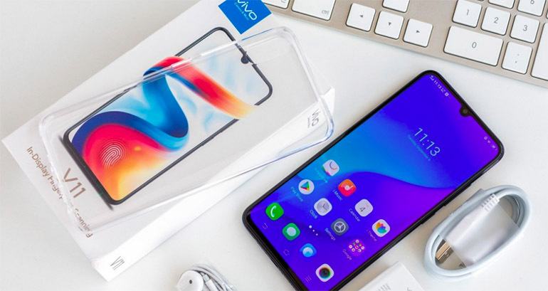 So sánh bộ đôi điện thoại tầm trung Vivo V9 và Vivo V11i: thiết bị nào tốt và đáng mua hơn?