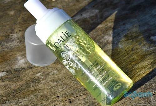 Caudalie Instant Foaming Cleanser dành cho da khô