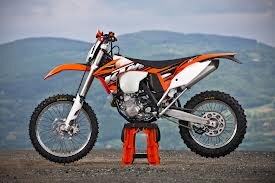 KTM 500 EXC sẽ đưa bạn vượt núi mà không hề vất vả