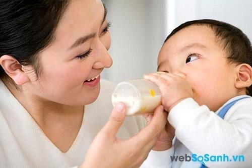 Morinaga Chilmil số 2 giúp bé phát triển chiều cao và cân nặng 