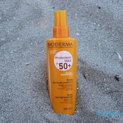 Review kem chống nắng dạng xịt BIODERMA PHOTODERM Max Spray SPF 50+